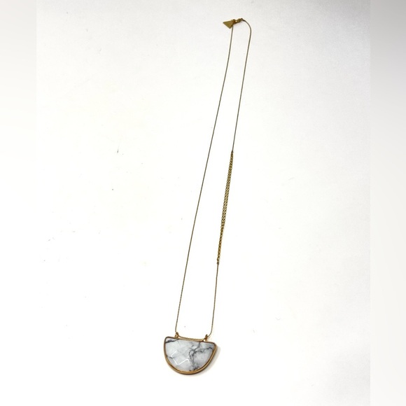 New Anthropologie x Serefina Beveled Crescent Pendant Necklace - Picture 2 of 5